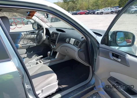 2011 Subaru Forester 2.5X Limited из США, поврежденный, VIN JF2SHAEC7BH716510